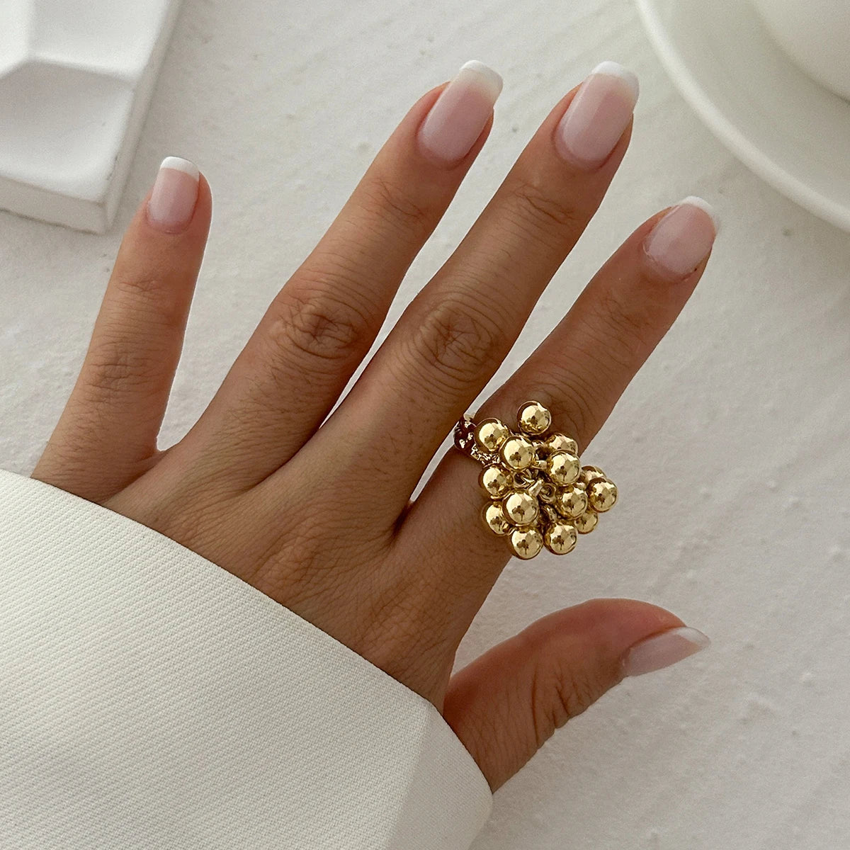 Flower Geometric Ring - VEYAROSE