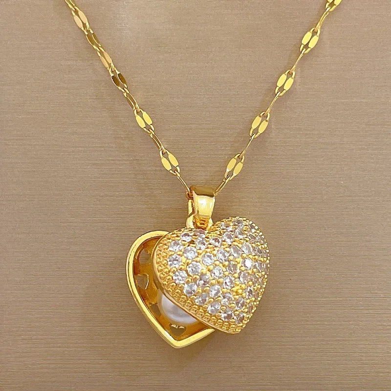 Pearl Heart Necklace - VEYAROSE