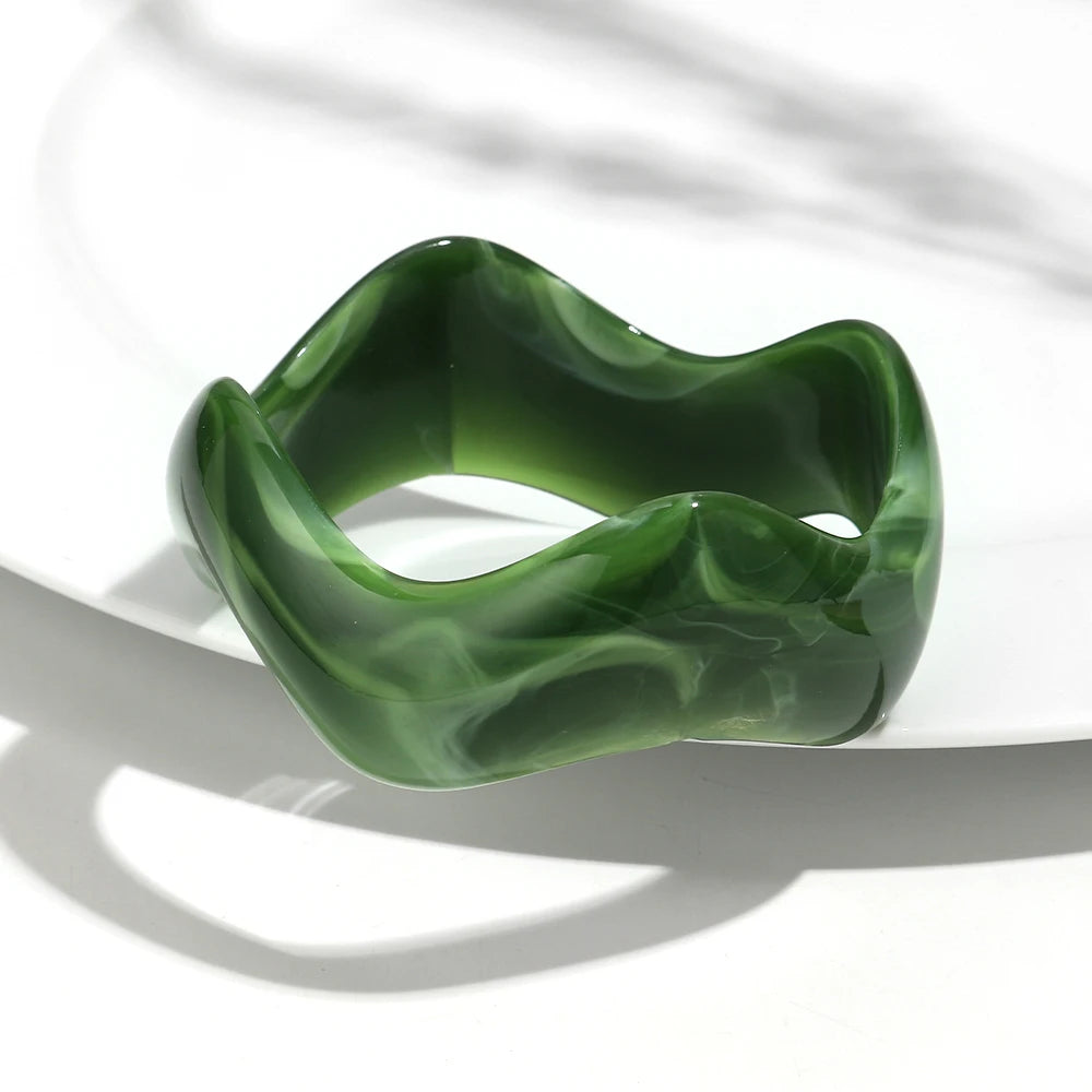 Acrylic Geometric Organic Cuff Bracelet - VEYAROSE