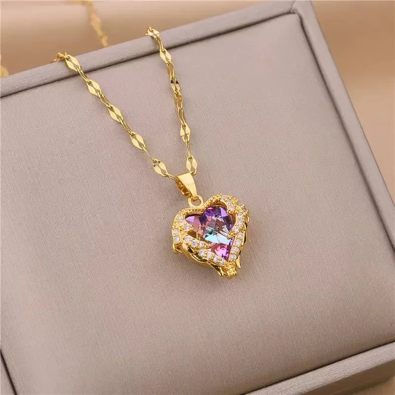 Pearl Heart Necklace - VEYAROSE
