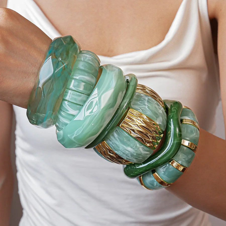 Acrylic Geometric Organic Cuff Bracelet - VEYAROSE