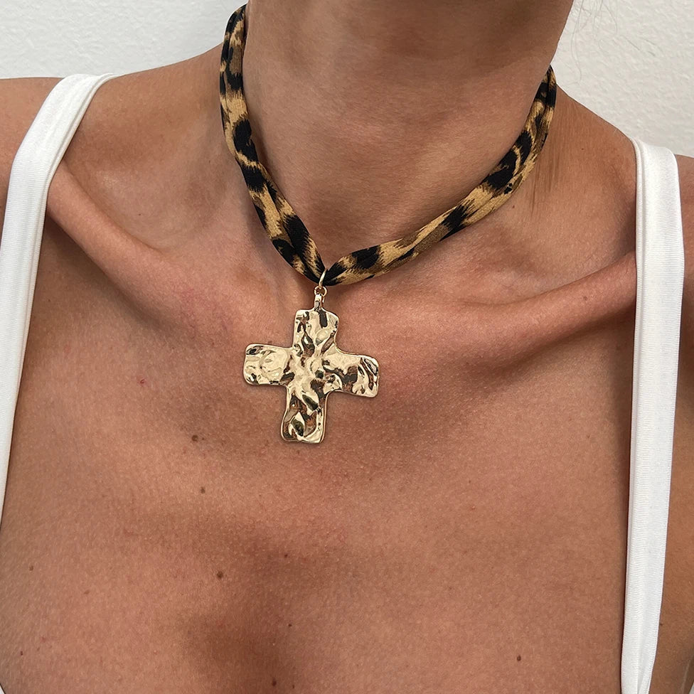 Starfish Conch Heart Necklace - VEYAROSE