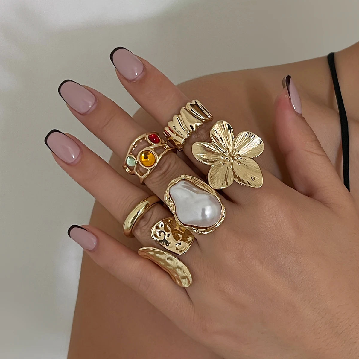 Pearl Baroque Flower Ring - VEYAROSE