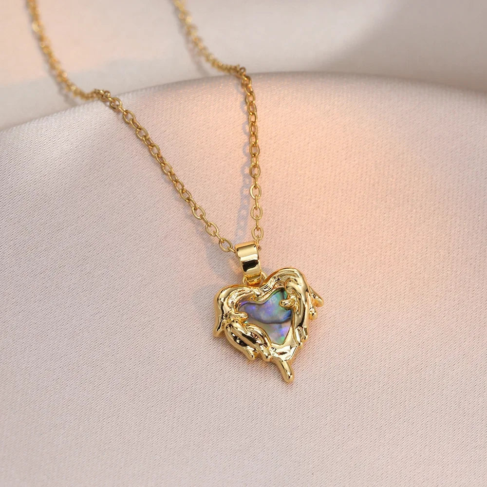 Pearl Heart Necklace - VEYAROSE