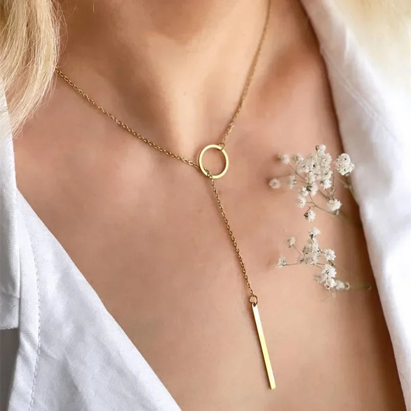 Heart Geometric Necklace - VEYAROSE