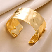 Exquisite Classic Cuff Bracelet - VEYAROSE