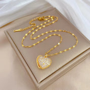 Pearl Heart Necklace - VEYAROSE