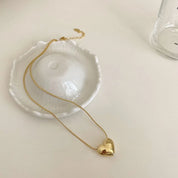 Heart Geometric Necklace - VEYAROSE