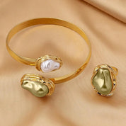 Pearl Ring - VEYAROSE