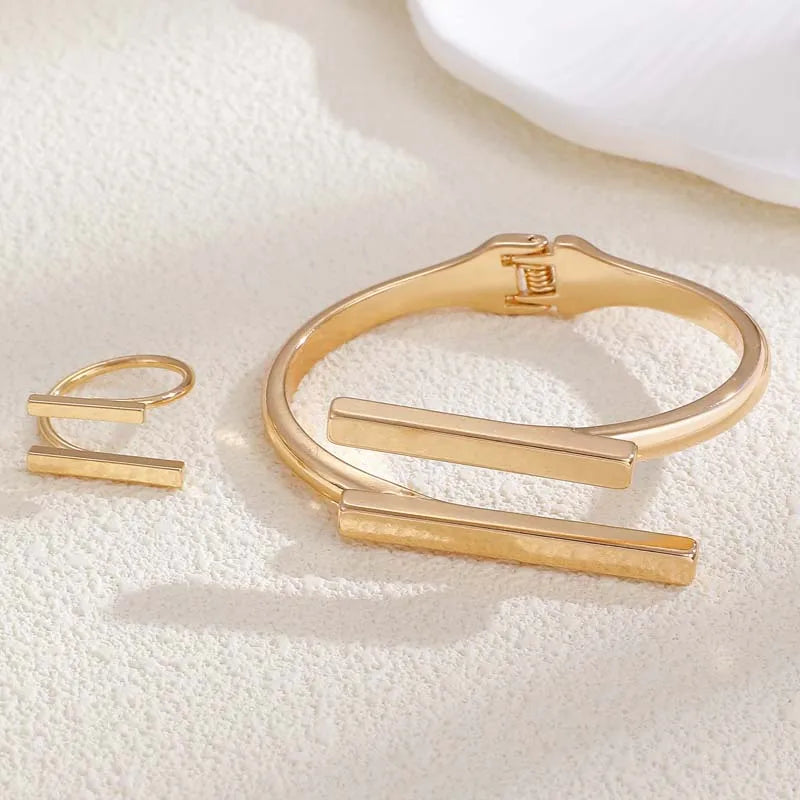 Geometric Cuff Jewelry Set - VEYAROSE