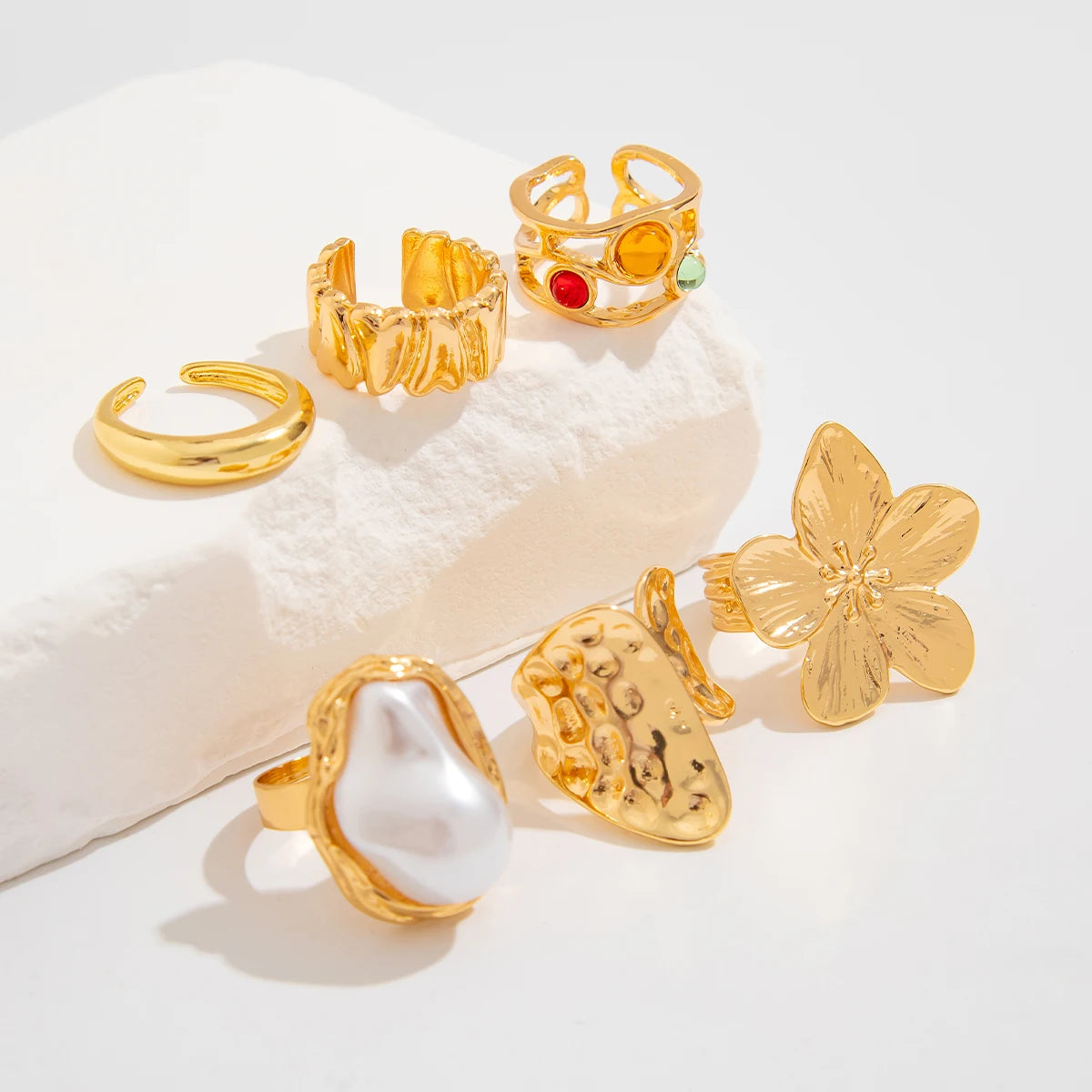 Pearl Baroque Flower Ring - VEYAROSE