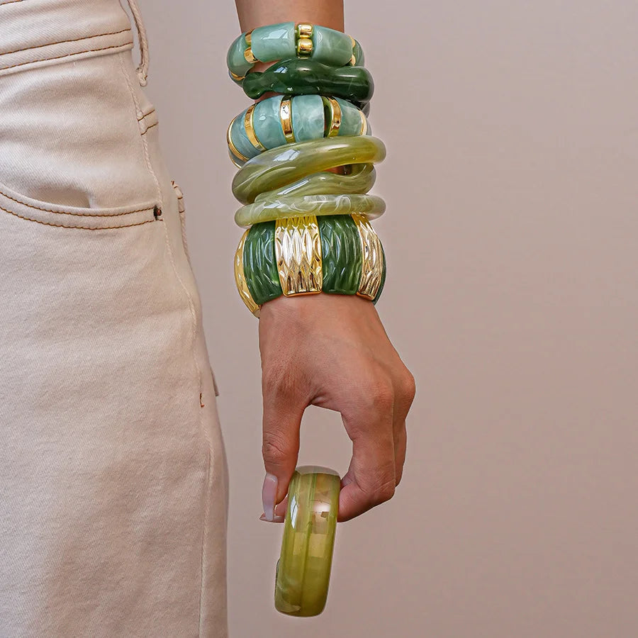 Acrylic Geometric Organic Cuff Bracelet - VEYAROSE