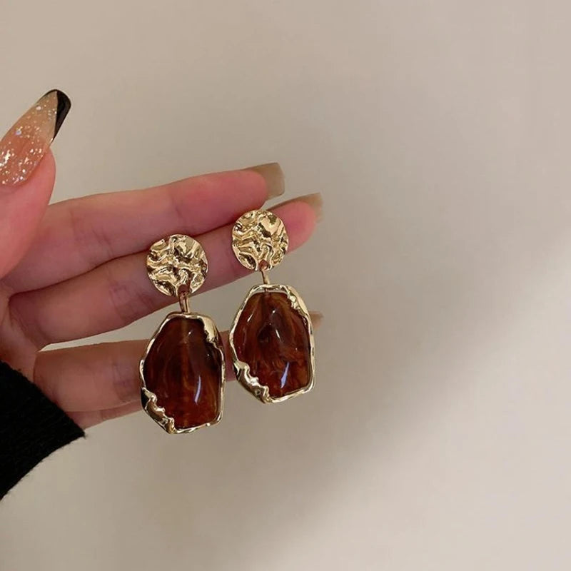 Resin Organic Stud Earrings - VEYAROSE