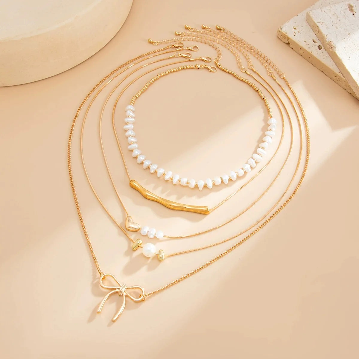Pearl Baroque Bow Necklace - VEYAROSE