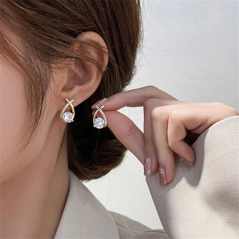 Crystal Stud Earrings - VEYAROSE