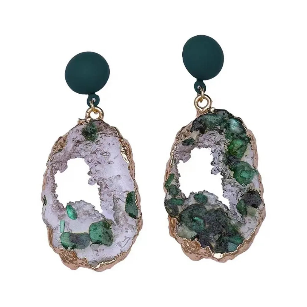 Emerald Organic Drop Earrings - VEYAROSE