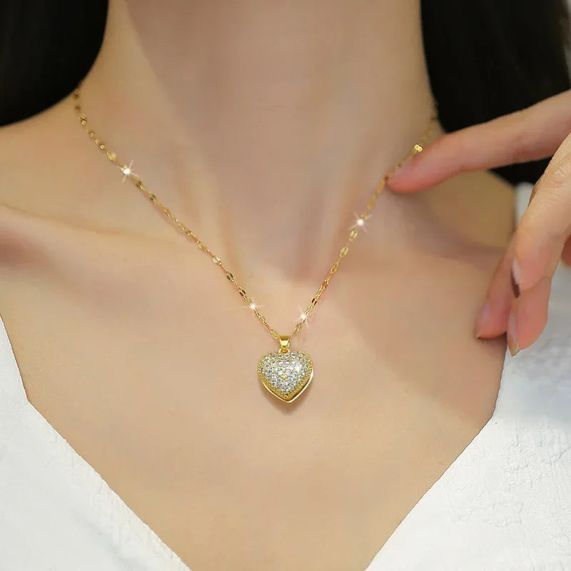 Pearl Heart Necklace - VEYAROSE