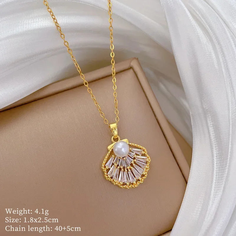Pearl Heart Necklace - VEYAROSE