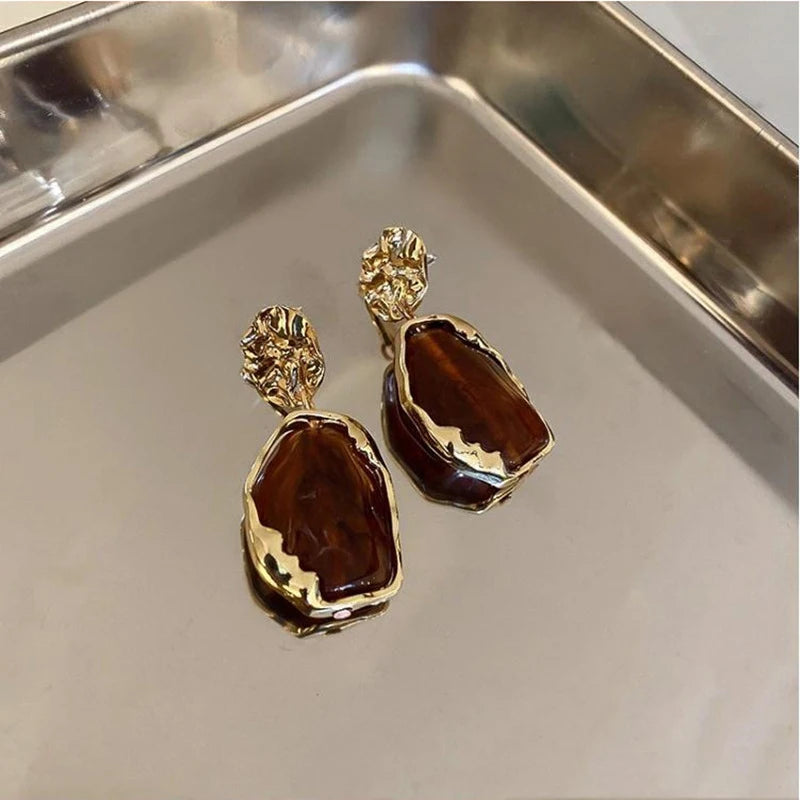 Resin Organic Stud Earrings - VEYAROSE