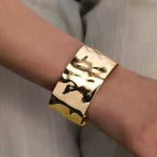 Exquisite Classic Cuff Bracelet - VEYAROSE