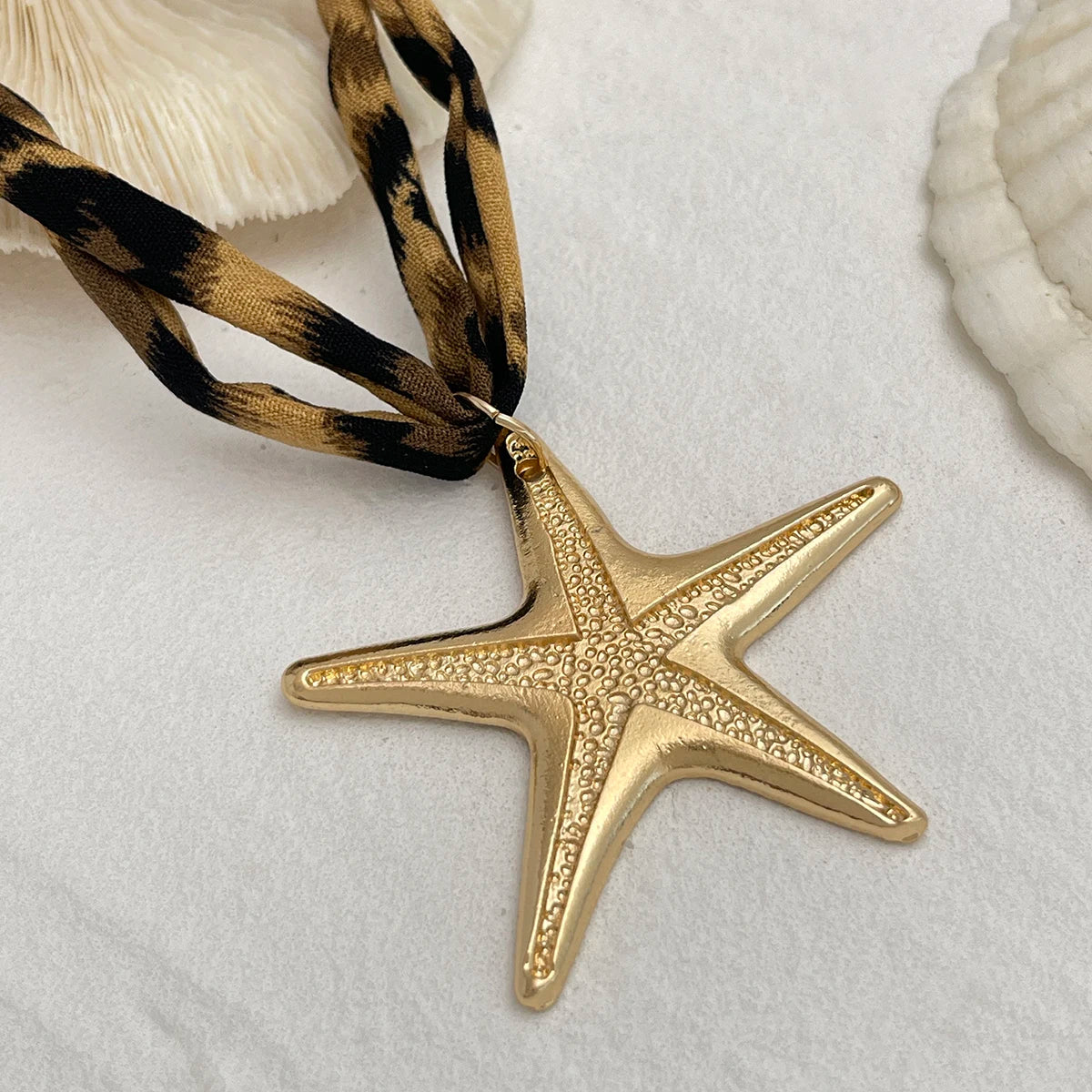 Starfish Conch Heart Necklace - VEYAROSE