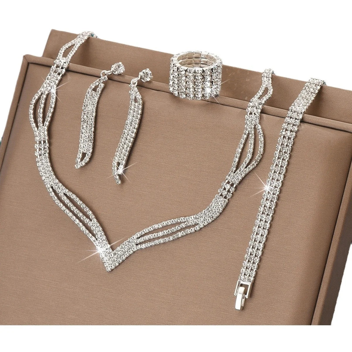 Design Hot-selling Jewelry Set - VEYAROSE