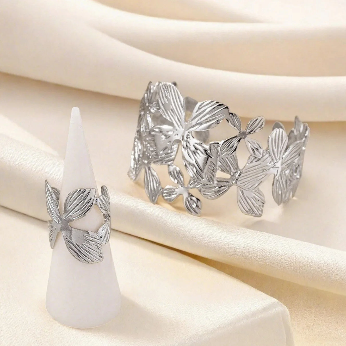 Flower Butterfly Ring Set - VEYAROSE