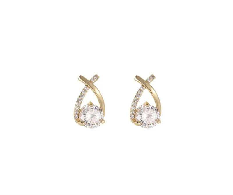 Crystal Stud Earrings - VEYAROSE