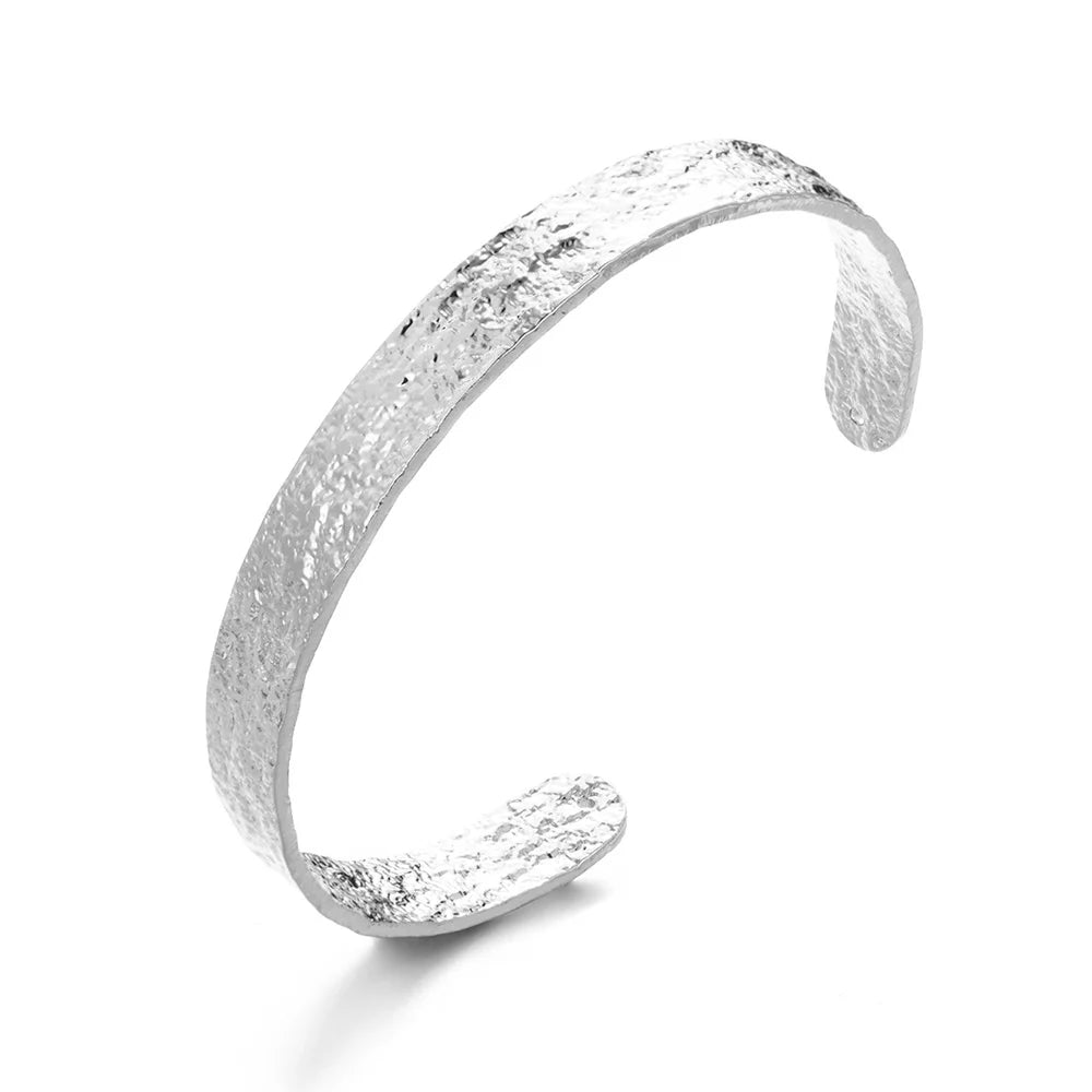 Exquisite Classic Cuff Bracelet - VEYAROSE