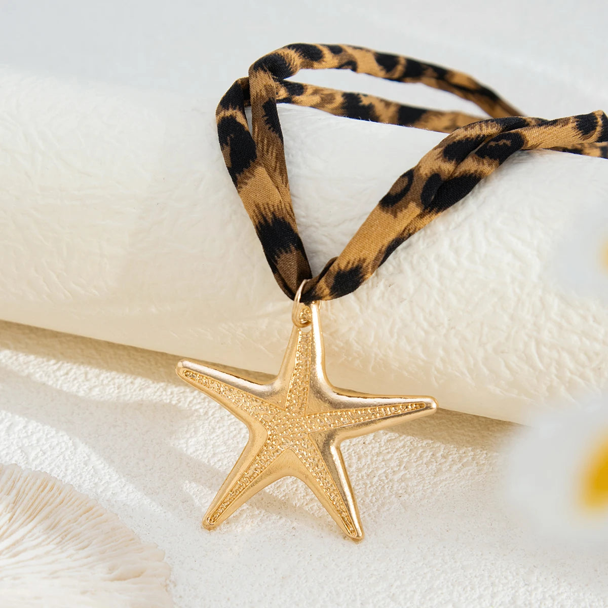 Starfish Conch Heart Necklace - VEYAROSE
