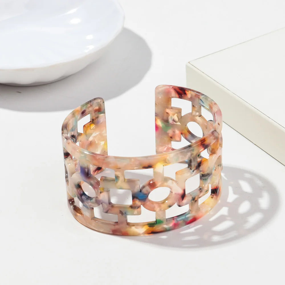 Resin Acrylic Geometric Cuff Bracelet - VEYAROSE