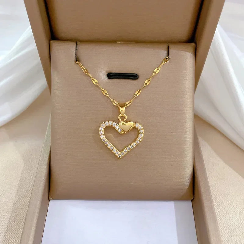 Pearl Heart Necklace - VEYAROSE