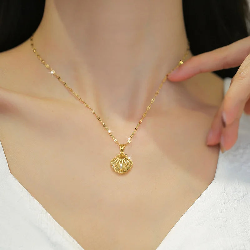 CZ Pearl Shell Choker Necklace - VEYAROSE