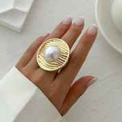 Flower Geometric Ring - VEYAROSE