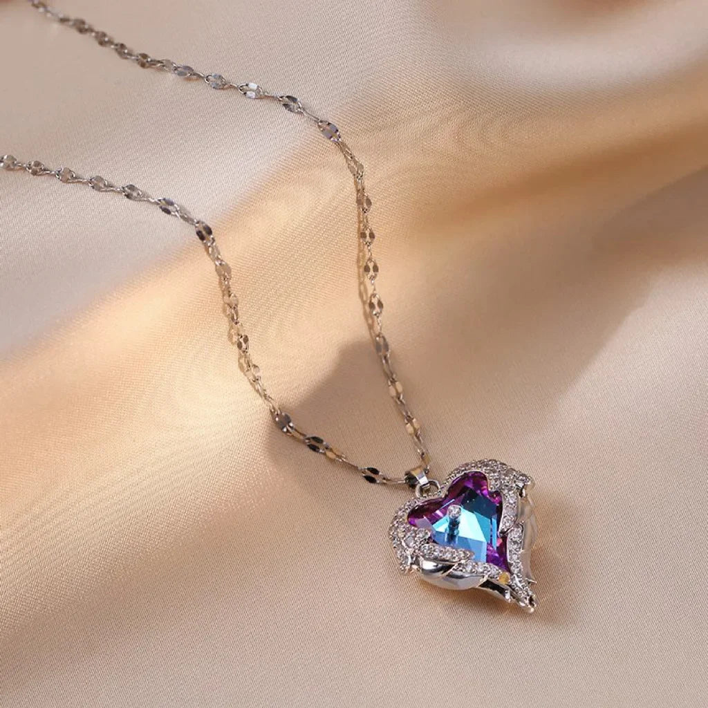 Pearl Heart Necklace - VEYAROSE