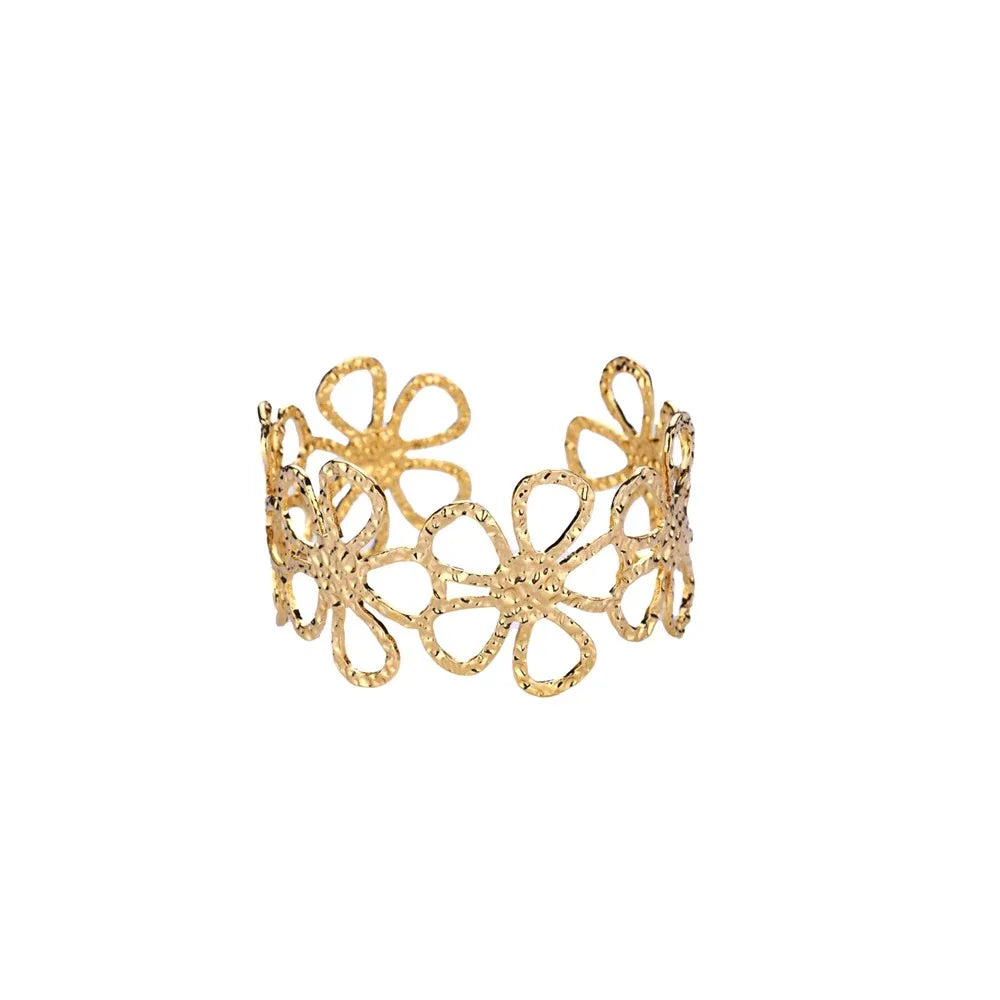 Exquisite Classic Cuff Bracelet - VEYAROSE