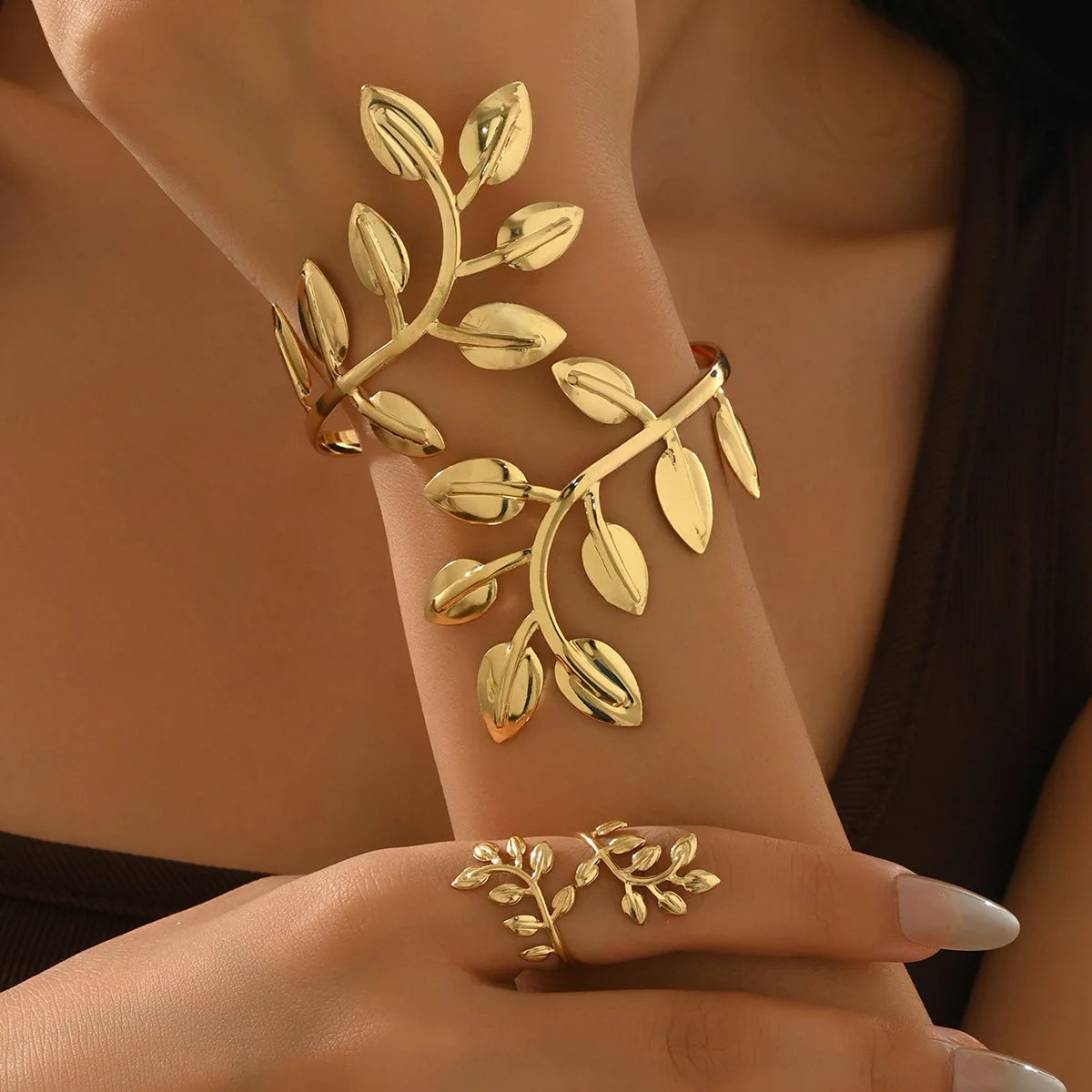 Metal Three-dimensional Body Chain - VEYAROSE